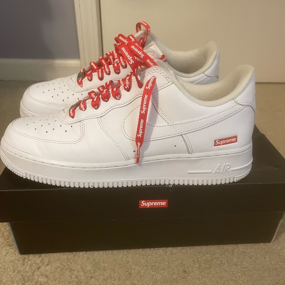 Nike Supreme Air Force One’s